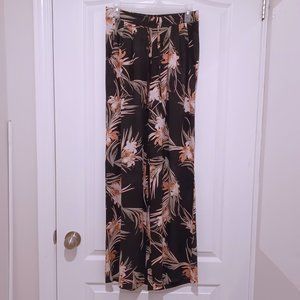 Suzy Shier Pink and Black Floral Wide Legged Pants